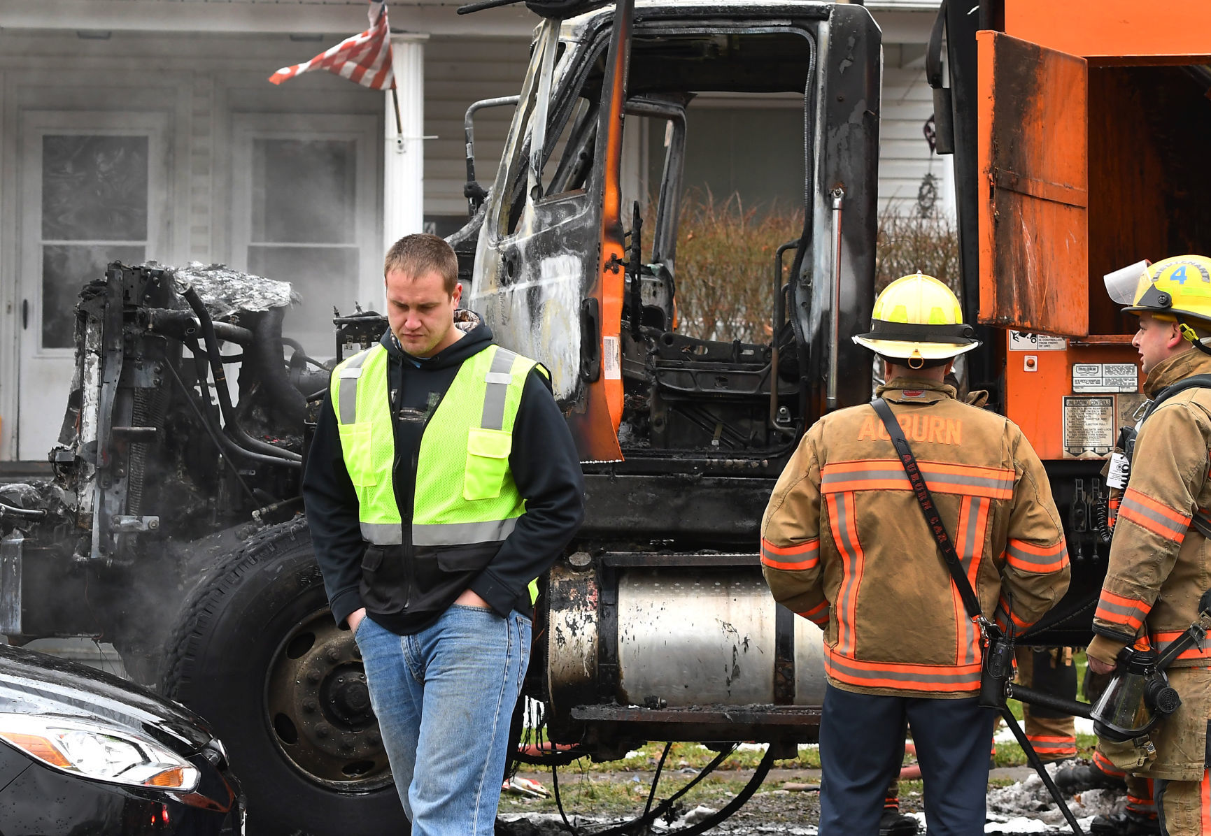 Garbage Truck Fire 4.JPG